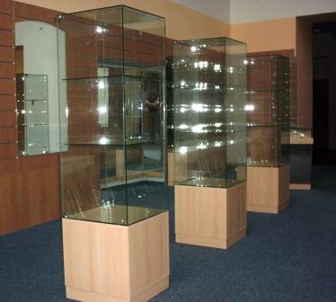 Výstavní vitrína č.2