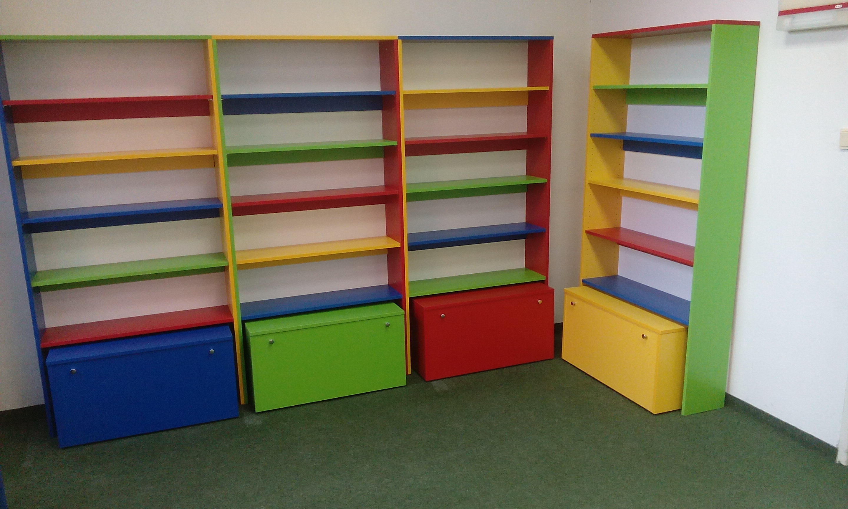 Knihovní regály IDEAL - VÝPRODEJ!!!