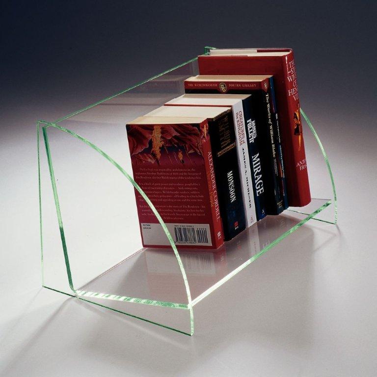 Pultový plexi stojánek na knihy