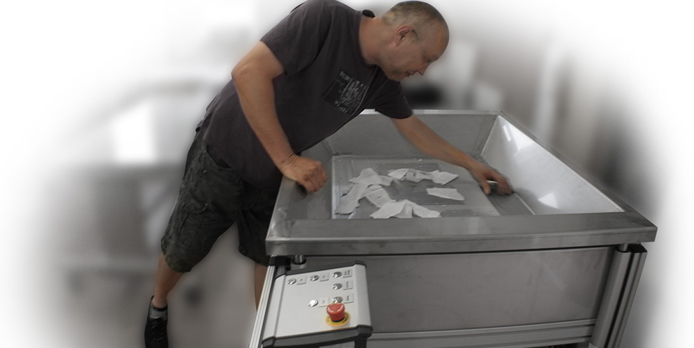 Dolévací zařízení